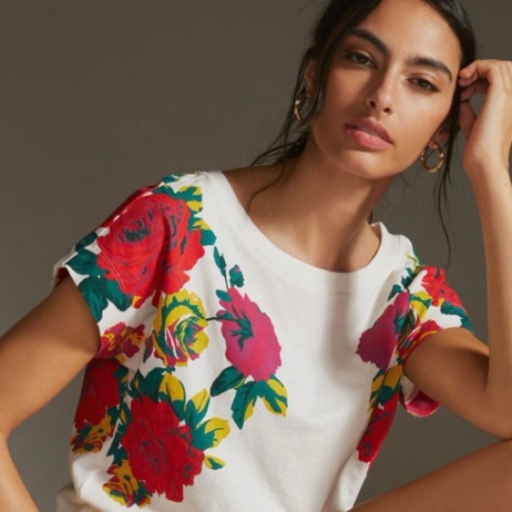 Anthropologie Rose Border Tee. Extra Small.